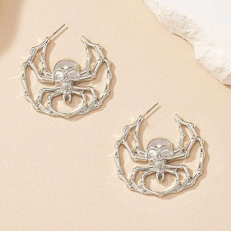Exaggerated personality design, skull head spider high-end and sweet cool style earrings, female accessories