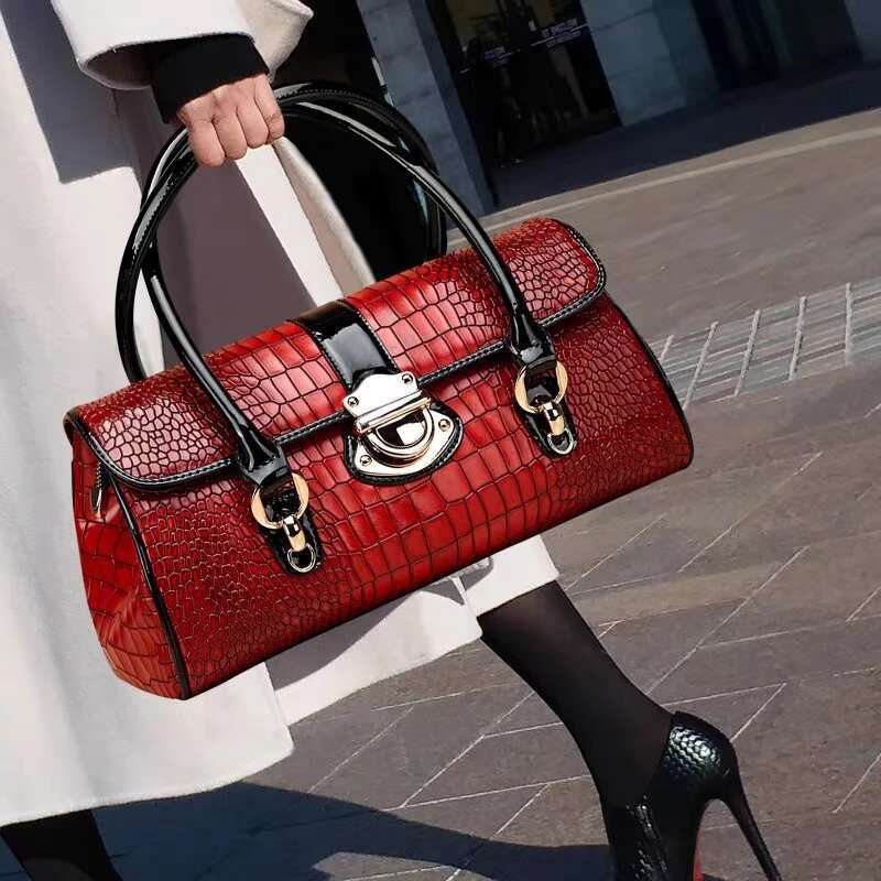 Aidrani Fashion Light Cowhide Women's Handbag With Large Capacity Red Casual Versatile One Shoulder Crossbody Stick Bag