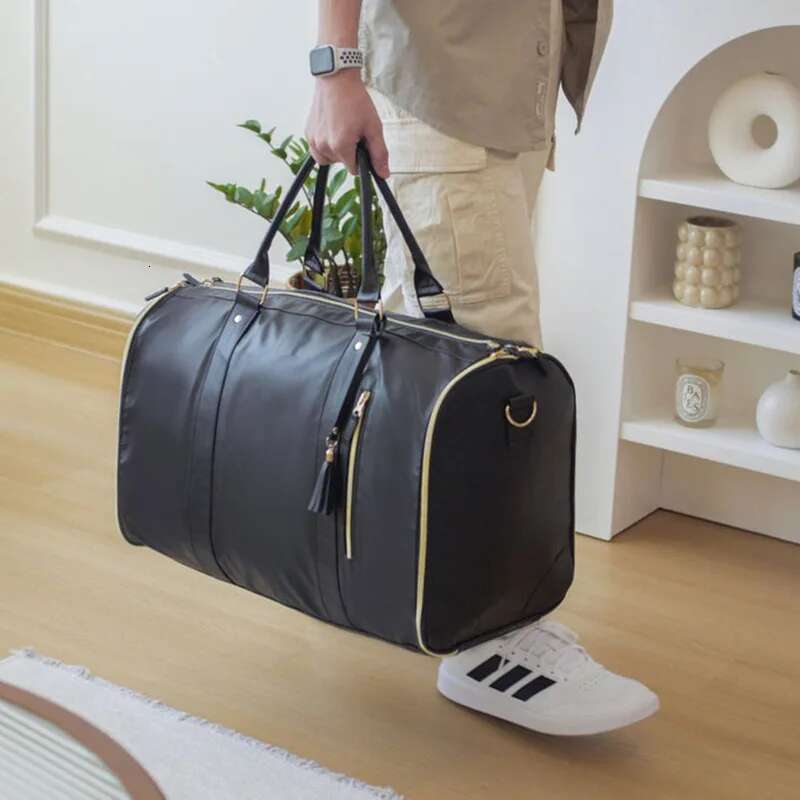 Geestock Folding Suit Storage New PU Bag Large Waterproof Travel Suitcase For Women Sport Outdoor Weekend Bag Handbag