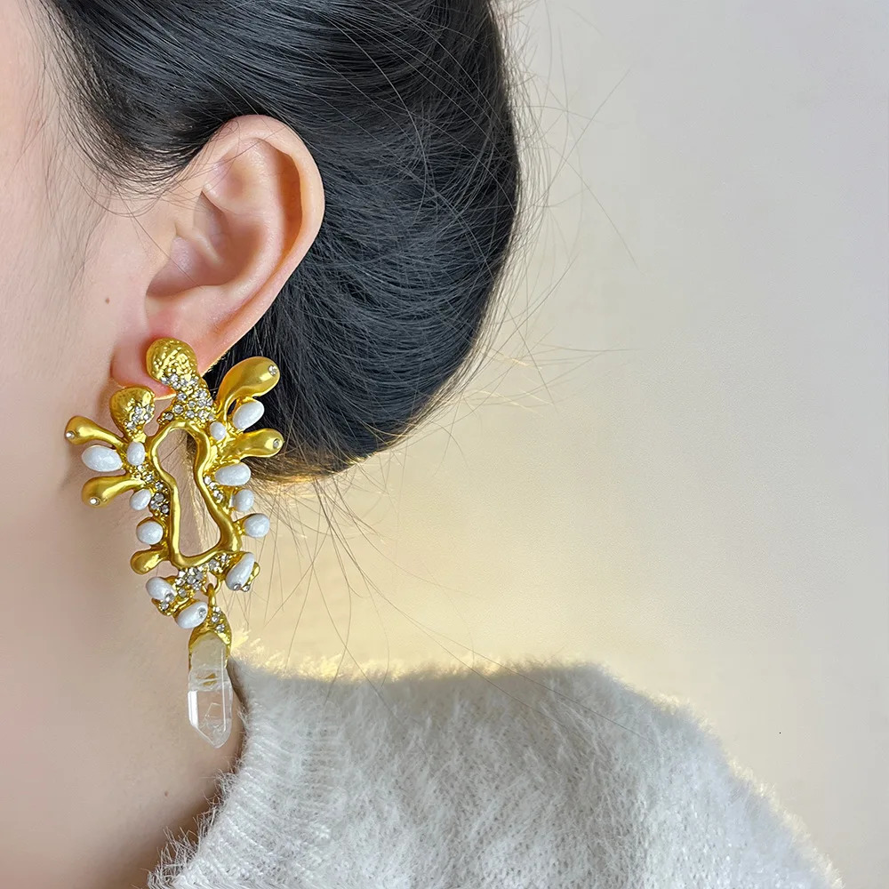 Vintage Keyhole Shaped Natural Stone Unique Earrings 250515