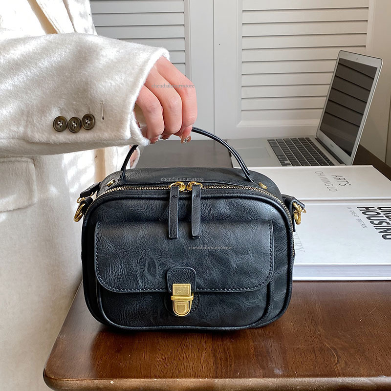 2025 Free Shipping Women's High-end Shoulder Bag Designer Trendy Fashion Crossover Style Portable Small Square Bag Crossbody Bag Casual Mobile Ph