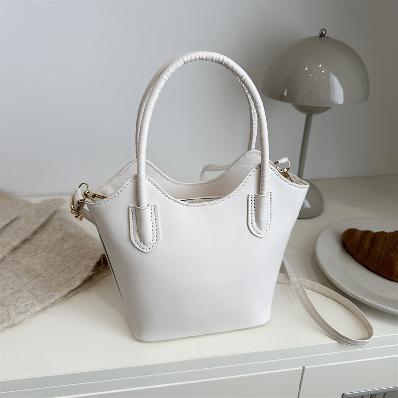 Free Delivery Designer Bag 2025 Solid Color Bucket Hand Commuter Crossbody Fashion Simple Vegetable Basket Women's Bag Luxury Bag