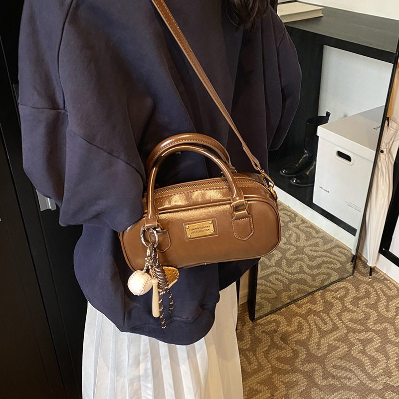 High Quality Brand High-quality New Model Free Delivery Designer Bag Niche Handheld Bowling Ball Women's Texture Single Shoulder Crossbody Bag