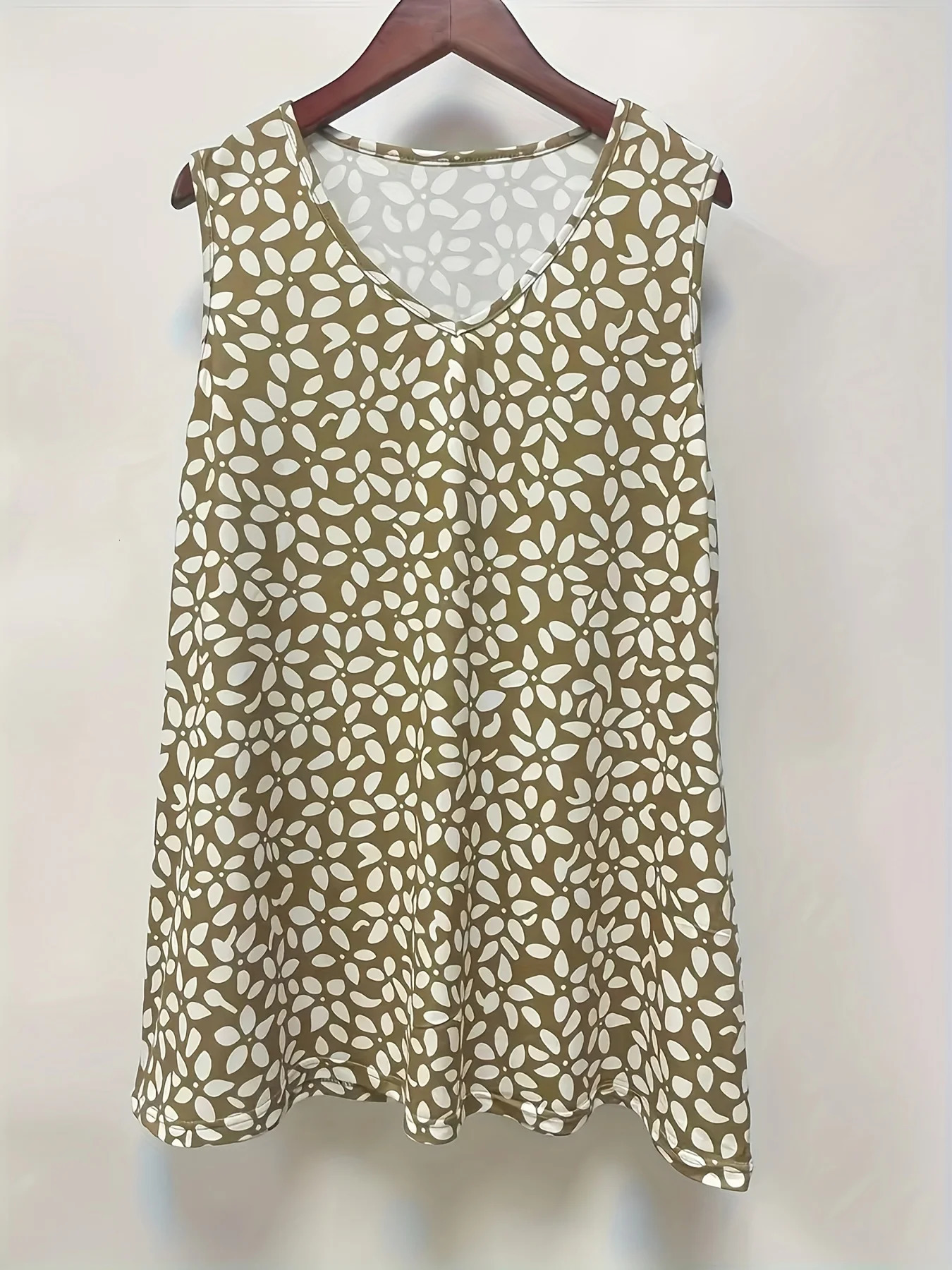 CrossBorder European Womens Summer Spring Casual Vest Fashion Export Arrival Lightweight Breathable Top 250515