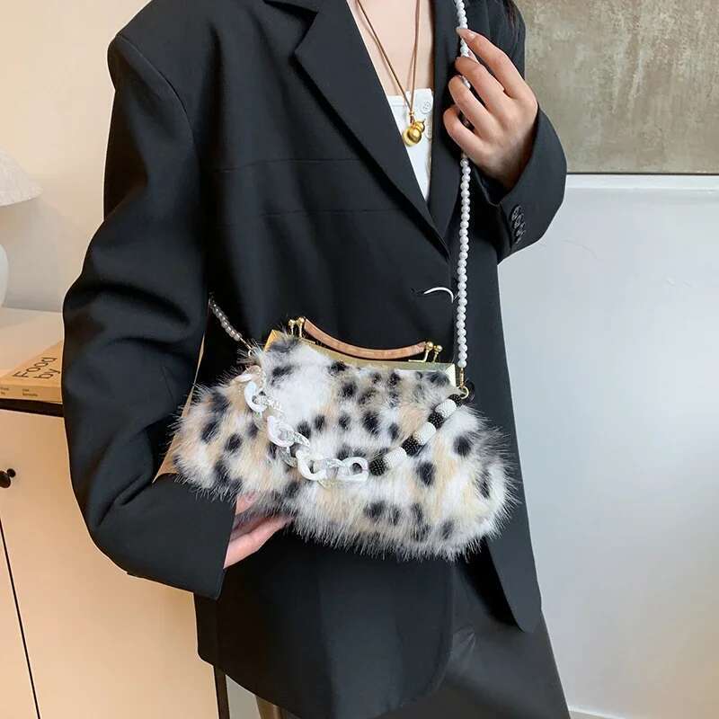 2024 Winter Furry Evening Clutch Designer Shell Handbag For Women Leopard Faux Fur Wedding Purse Plush Crossbody Bag