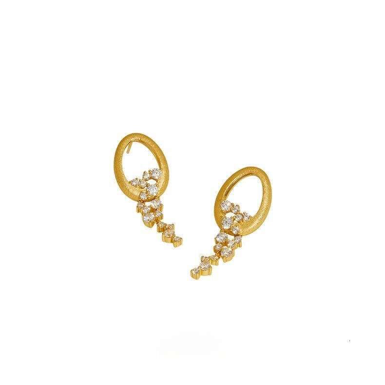 Qiongyu Light "Star Waterfall" tassel feminine temperament inlaid with zircon design, dynamic earrings