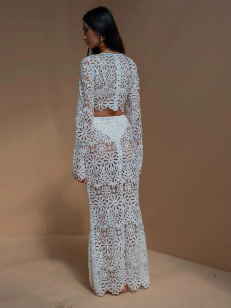 White Elegant y Hollow Out Beach Dresses Set Sexy See Though Crop Tops Long Skirts Women Sets Summer Outfits 250515