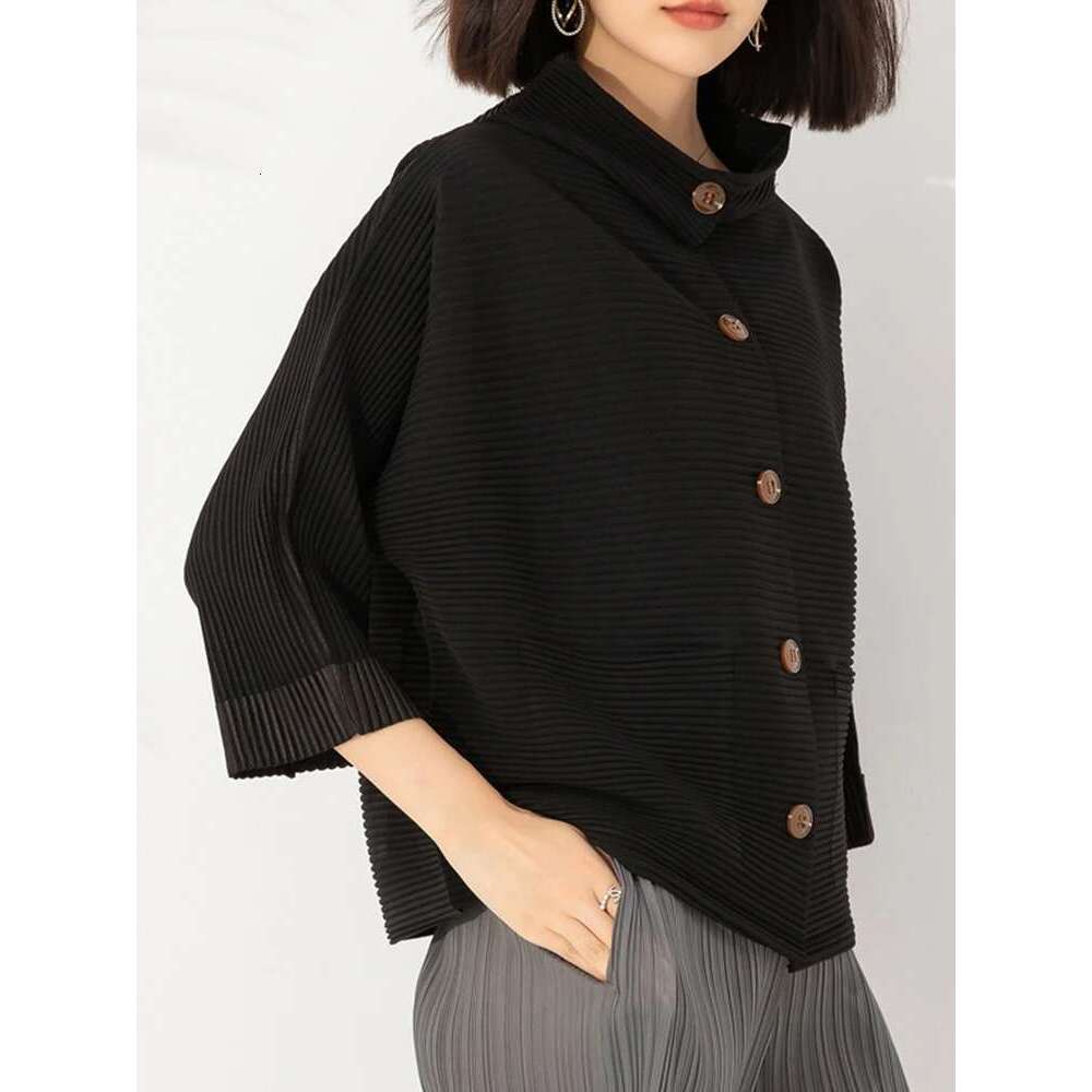 LANMREM Casual Pleated Solid Color Shirt Women Long Sleeves Single Breasted Loose Tops Versatile 2025 Spring New 2AA3707