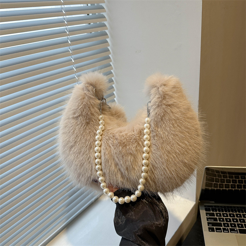 Free Delivery Designer Bag 2025 New High End Furry Temperament Autumn And Hand Held Single Shoulder Pearl Chain Winter Stylish Versatile Plush Luxury 