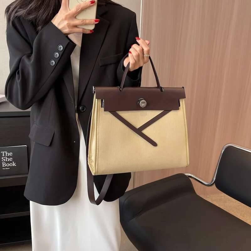 Advanced Sense 2025 Summer New Fashion Casual Dia Shoulder Commuter Internet Celebrity Chain Cross-Body Bag