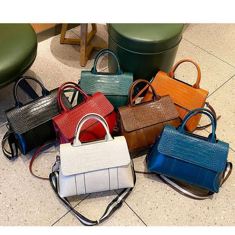 Design Women's Shoulder Crocodile Print Cow Leather Large Capacity Tote Fashion Handbag Crossbody Bag For Women