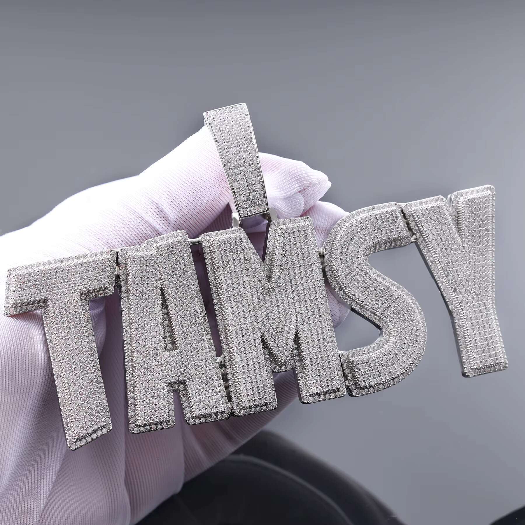 Custom Name 5A Zircon Letter Pendant Necklace Sparkling Big Dia Cuban Charm for Women and Men Fashion Chains Necklaces