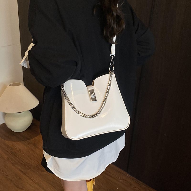 2025 New Classic Fashion Simple Commuter Underarm Bucket for Women, Large Capacity High Quality Texture Single Shoulder Crossbody Bag