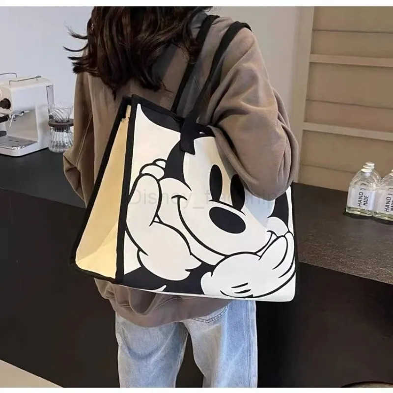 Disneys New Cartoon Mickey Casual Versatile Womens Large-capacity Canvas Bag Fashionable Work Commuter Handbag Bags for WomenXJ250515
