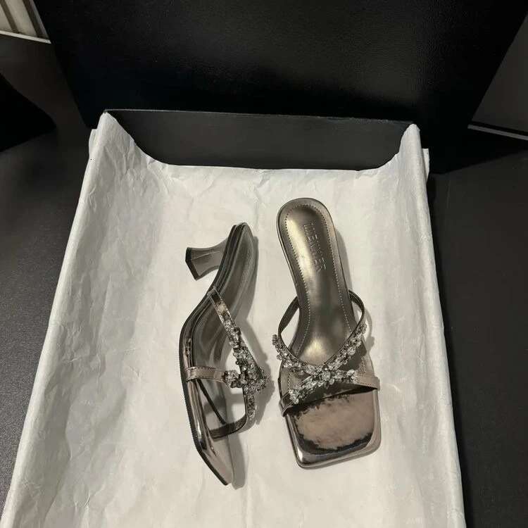 2025 Women's Slippers with Exposed Toe Sequins Anti-slip Wear-resistant Medium and Square Heels Summer