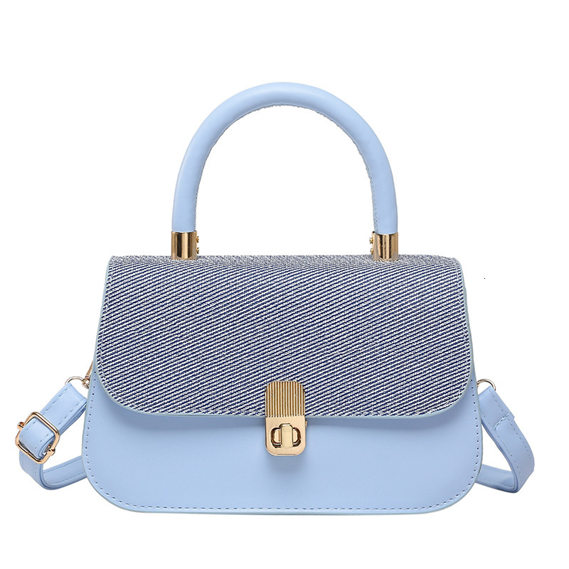New Free Delivery Designer Luxury Bag Bag Small 2025 New Spring/summer Fashion Small Square Underarm Commuting Women's Bag Stylish Texture Should