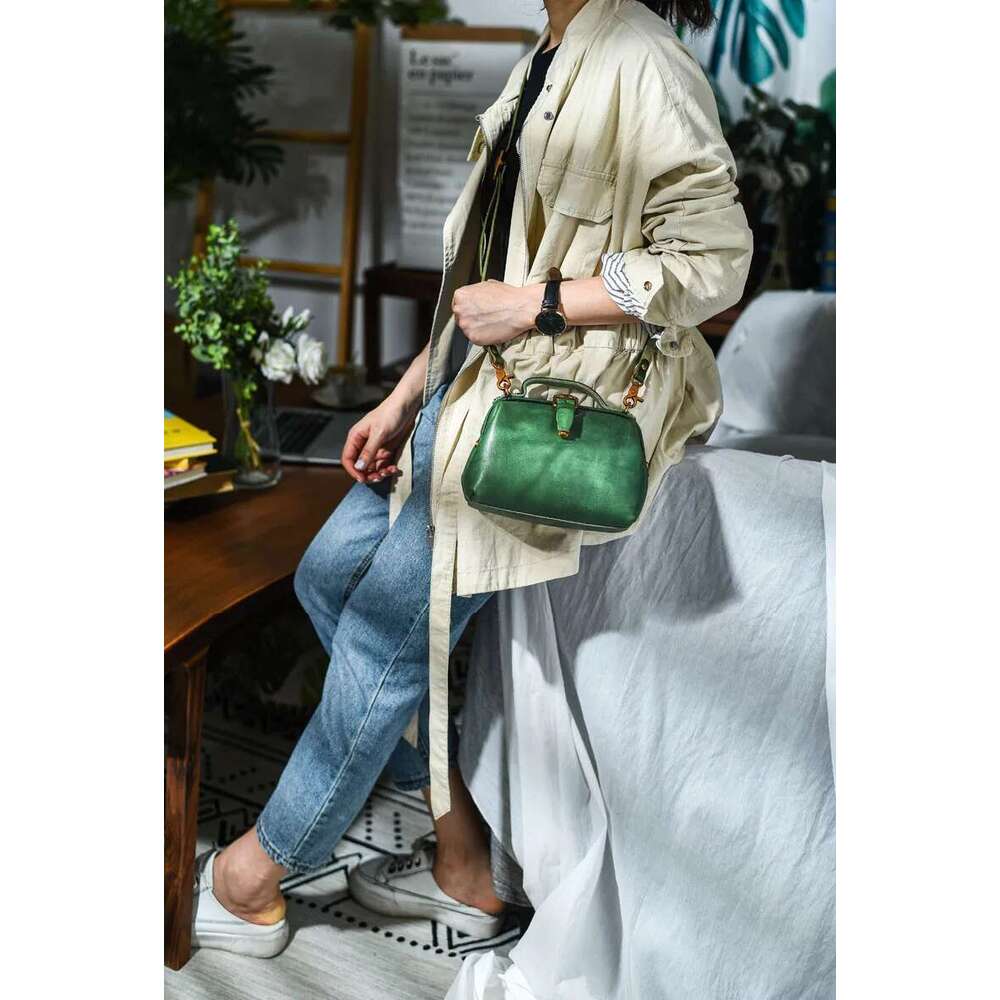 Designer Handmade Genuine Leather Ladies Small Shoulder Crossbody Bag Vintage Casual Real Cowhide Women's Mini Cute Handbag