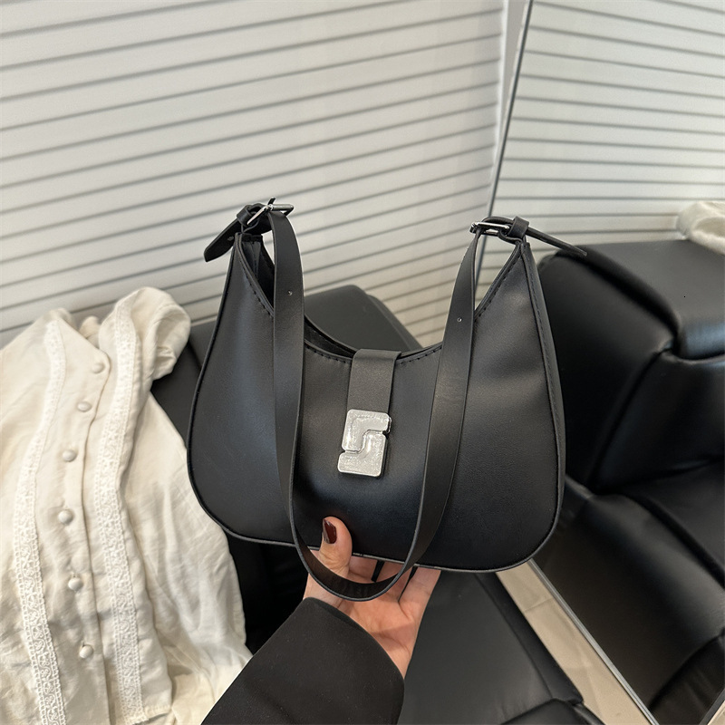 Brown Armpit New Spring And Summer Highend Luxury Bag Sense Niche Single Shoulder Crossbody New Free Delivery Designer Bag Women's 2025 Commuting