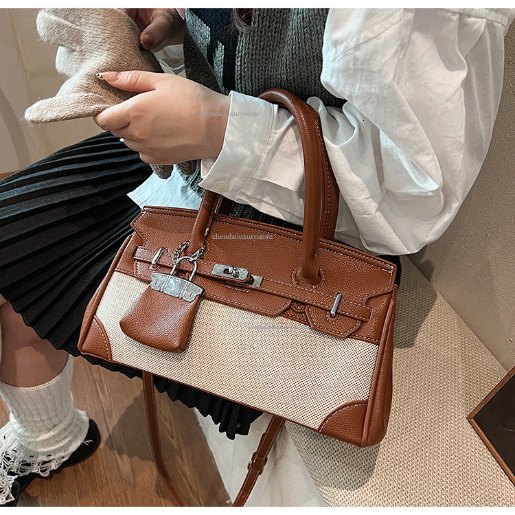 2025 Women's Splicing Color Contrasting Handbag Designer's New Fashionable Linen Cross Shoulder Strap Buckle Crossbody Bag Large Capacity Fr