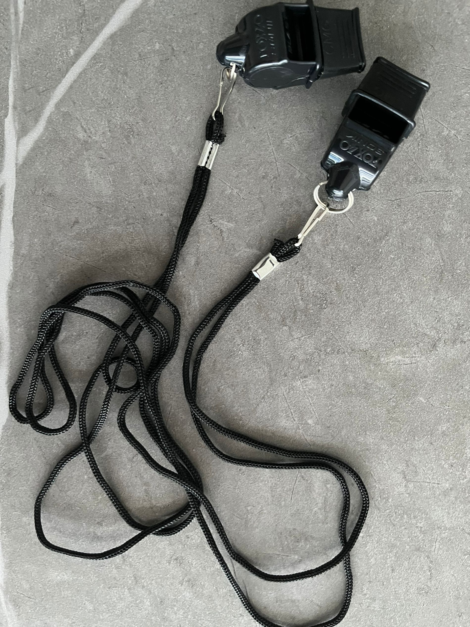 New Fox40 Sonik Whistle Professional Referee whistles Football basketball volleyball game Fox 40 sonic Competition whistles outdoor survival whistles