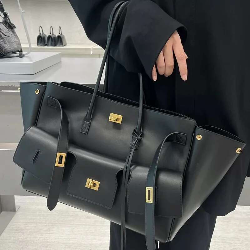 Genuine Leather Women's Cool Motorcycle Platinum Square Buckle Simple And Versatile Large Capacity Travel Underarm Tote Bag