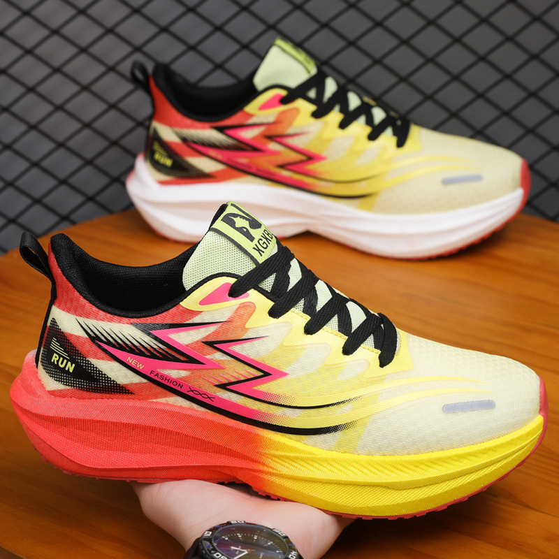Designer Sneakers for Men Summer 2025 New Breathable Mesh Thick Sole Sport Shoes Outdoor Running Shoes