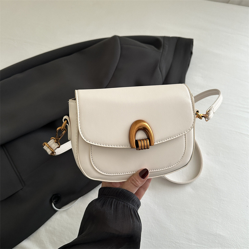 Niche Underarm For Women New Free Delivery Designer Luxury Bag Bag 2025 New Fashionable Korean Saddle Simple And Personalized Single Shoulder Crossbod