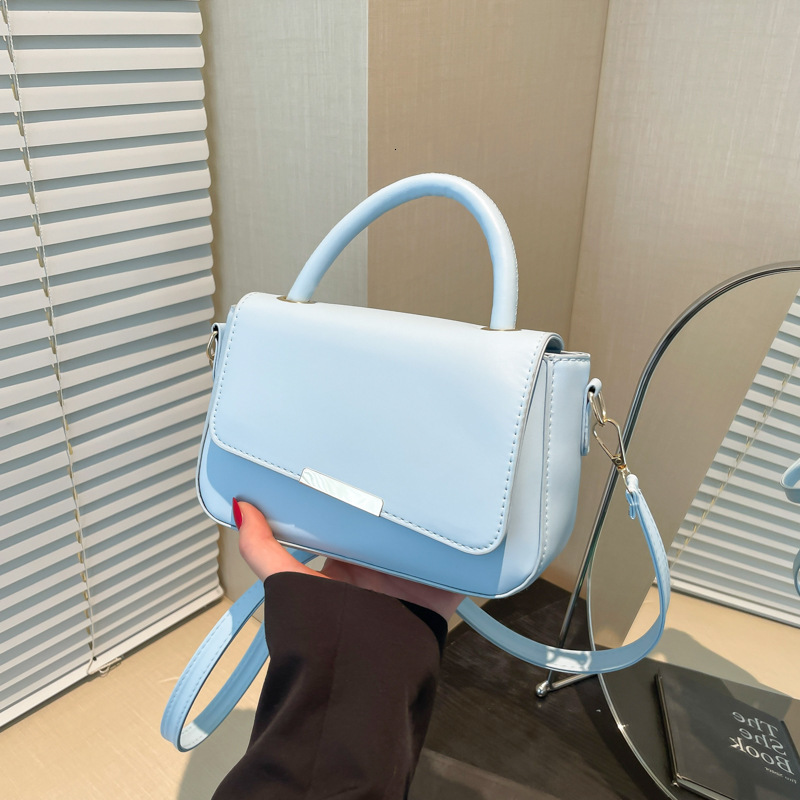 Trendy Texture Personalized Bag For Women New Free Delivery Luxury Bag Designer Bag 2025 New Fashion Simple Casual Temperament Commuting Shoulder And 