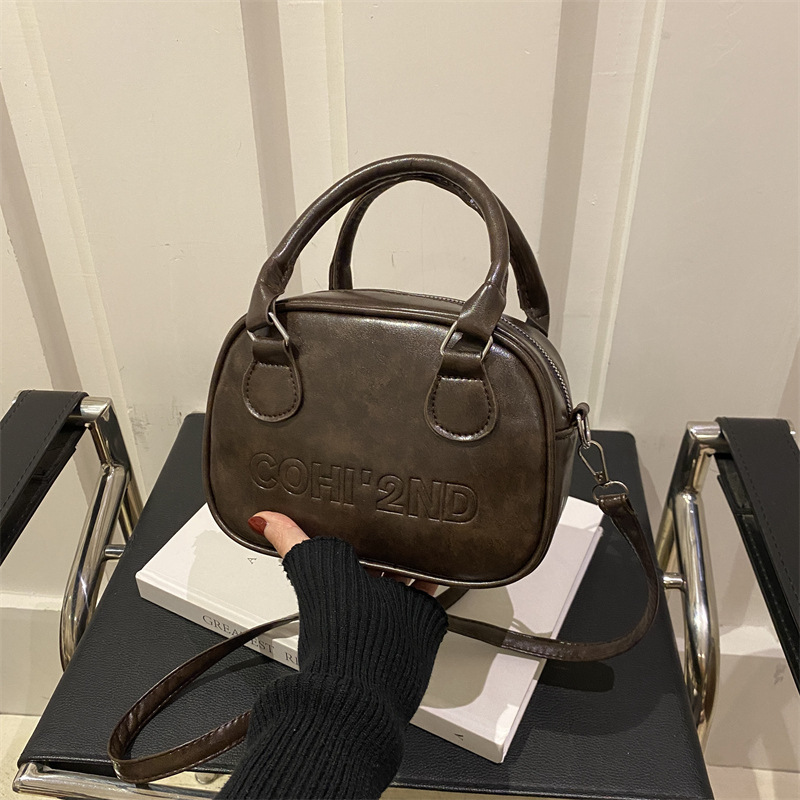 Free Delivery Designer Bag Winter Korean Fashion Women's Bag 2025 Hand Commuter Versatile Premium Texture Slant Luxury Bag