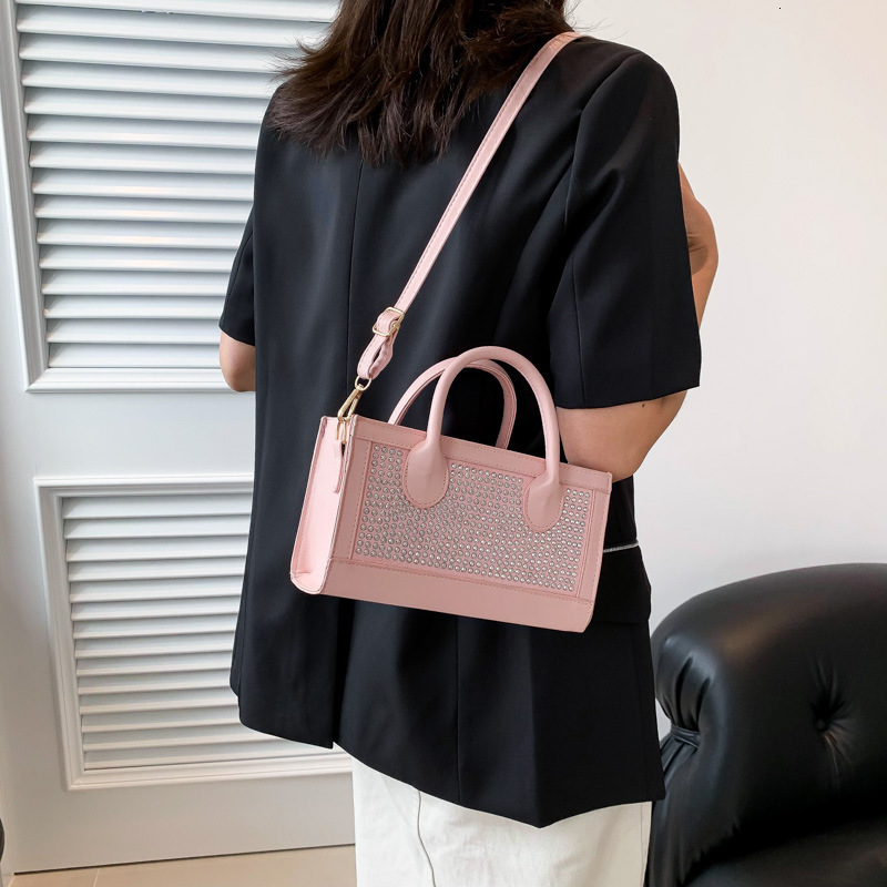 High quality Korean style women's spliced hot stamping simple handbag, fashionable single shoulder slanted small square bag, brand new free deliv