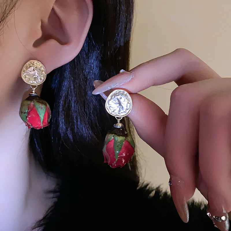 Roses Flower Pendant Earrings European American Style Personalized Fashion Stud Earrings Ladies Girls Travel Wedding Accessories 250515