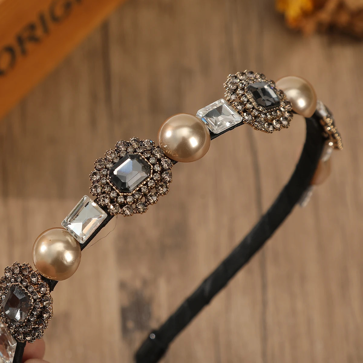 AWAYTR Retro Brown Rhinestone Hair Band Women Crystal Bezel Girls Hair Hoop Thin Edge Headband Hair Accessories Hairband 250509