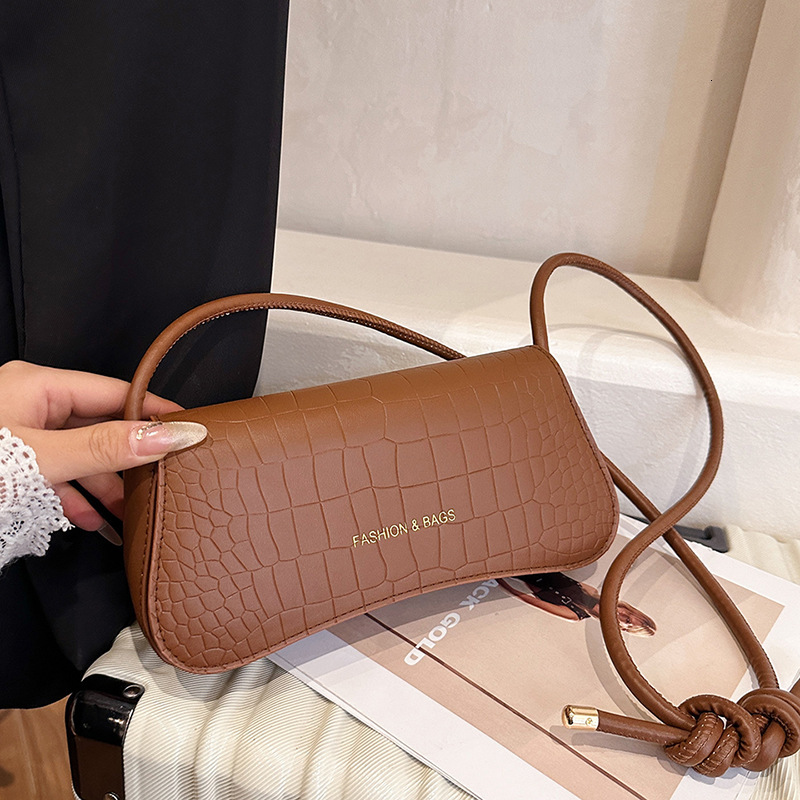 Niche Luxury Bag Texture Armpit New Free Delivery Designer Bag 2025 Spring/summer New Crocodile Pattern Small Square Bag Stylish Commuting Shoulder Cr