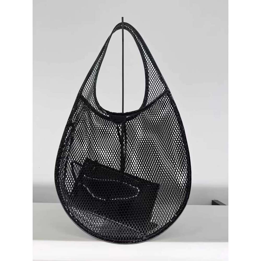 New Product Internet Celebrity Same Style Fashion Versatile Dark Hollow Out Lacquer Leather Design Commuter Mesh Single Shoulder Tote Bag