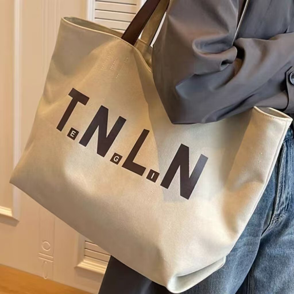 New large capacity women's canvas bag versatile for work and commuting high-end fashion one shoulder designer handbag retro style tote bag fashio