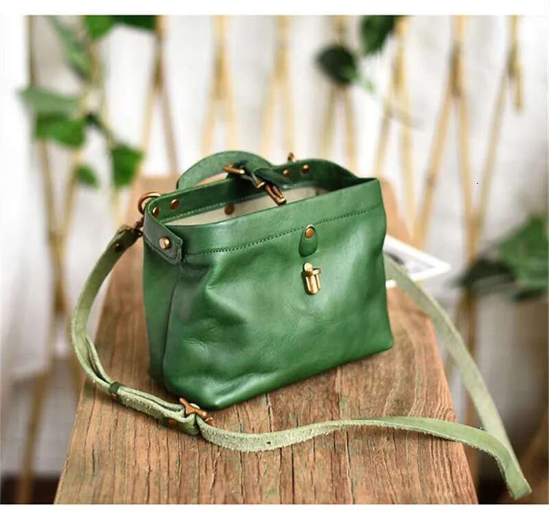 Designer Handmade Genuine Leather Ladies Small Shoulder Crossbody Bag Vintage Casual Real Cowhide Women's Mini Cute Handbag