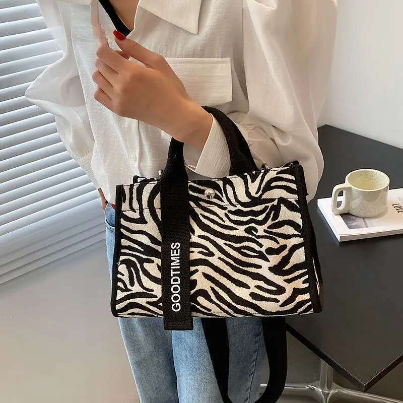 High-Quality Texture Zebra Pattern Women One-Shoulder Crossbody Handbag New Large-Capacity Brand Canvas Wild Western Style