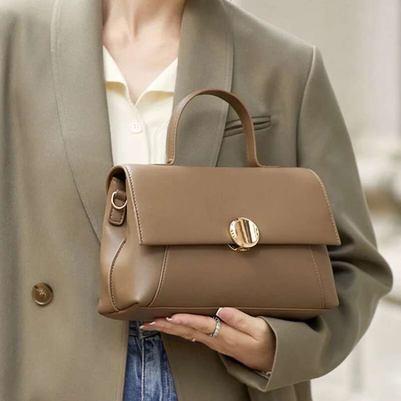 Genuine Leather Women's Cowhide Fashionable Version High-End Feeling Shoulder Bag Handbag