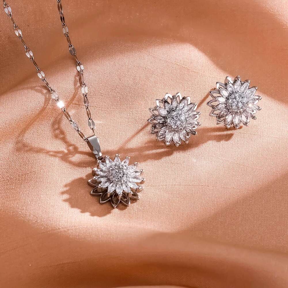 Fashion 2-Piece Of Suower Inlaid Zirconium Rotating Earrings Necklace Women Couple Holiday Gift Set Party Jewelry