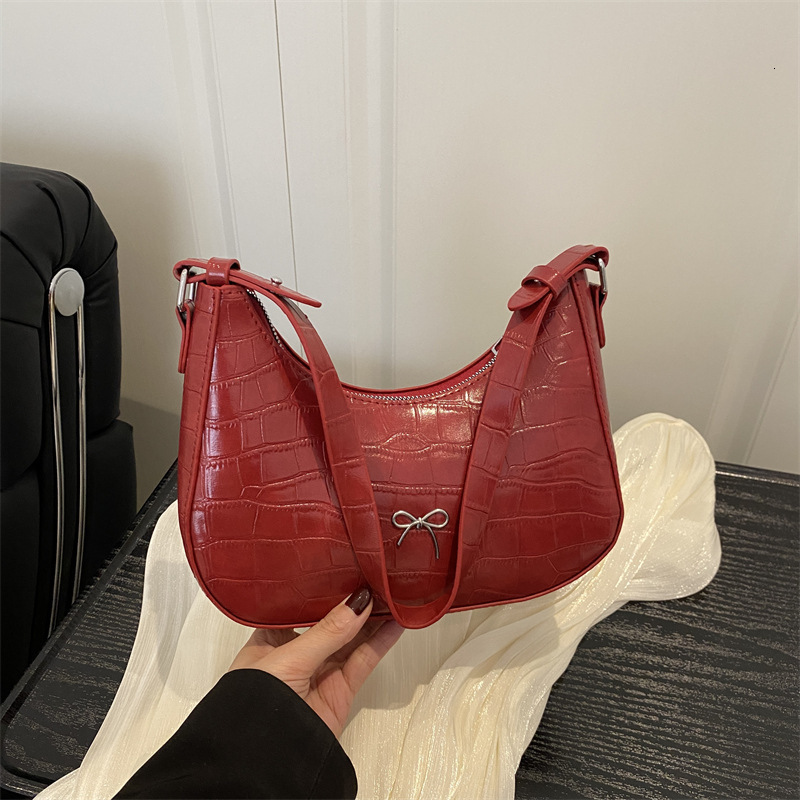 High Luxury Bag Looks Underarm Small Bag For Women In Spring Summer 2025 Fashionable And Versatile New Free Delivery Designer Bag Single Shoulder Nich