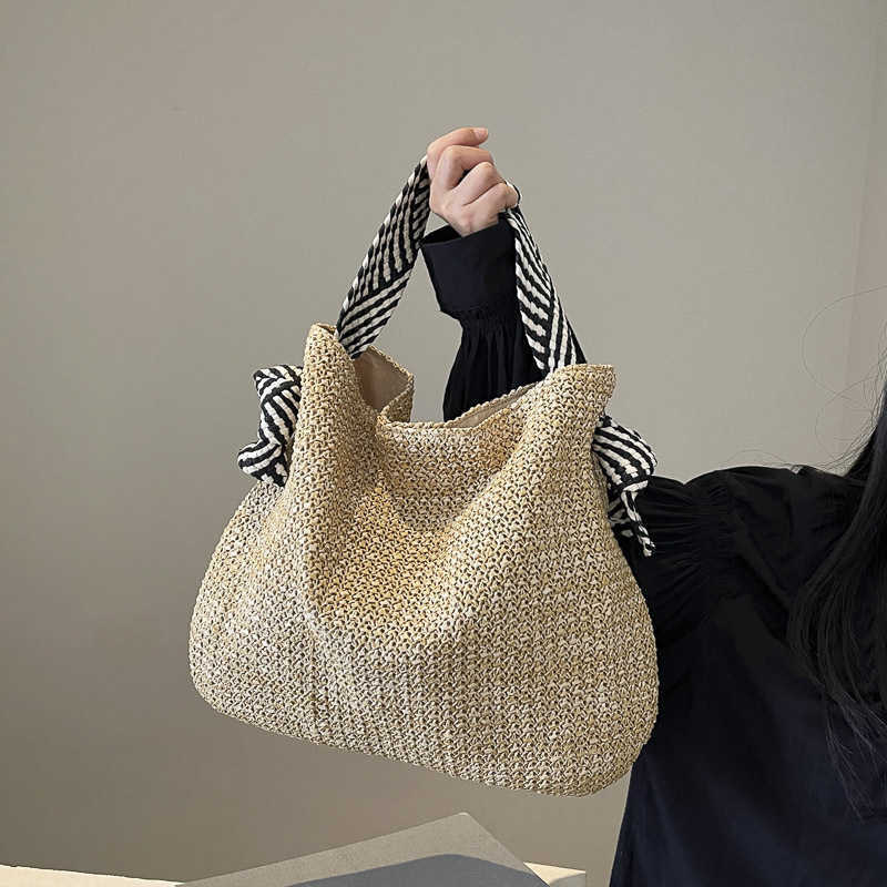 Large Capacity Versatile Crossbody Bag Womens Tote Bag New Shoulder Bag Grass Woven Bag Womens Beach Vacation Woven Bag