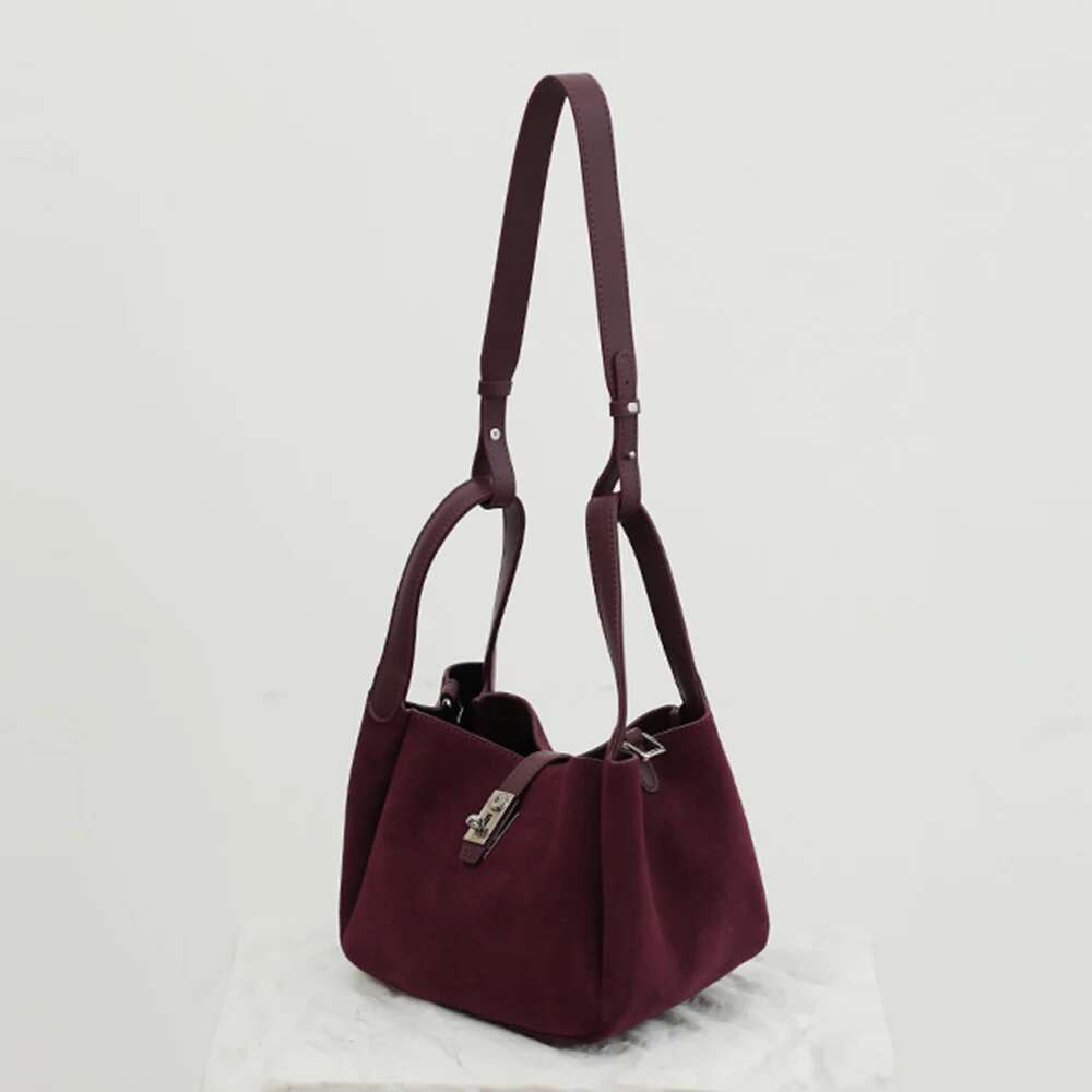 Suede Leather Bucket Bag Custom Letters Women 2025 Lady Shoulder Handbag Saudi UAE Fashion Trendy Personalize Purse