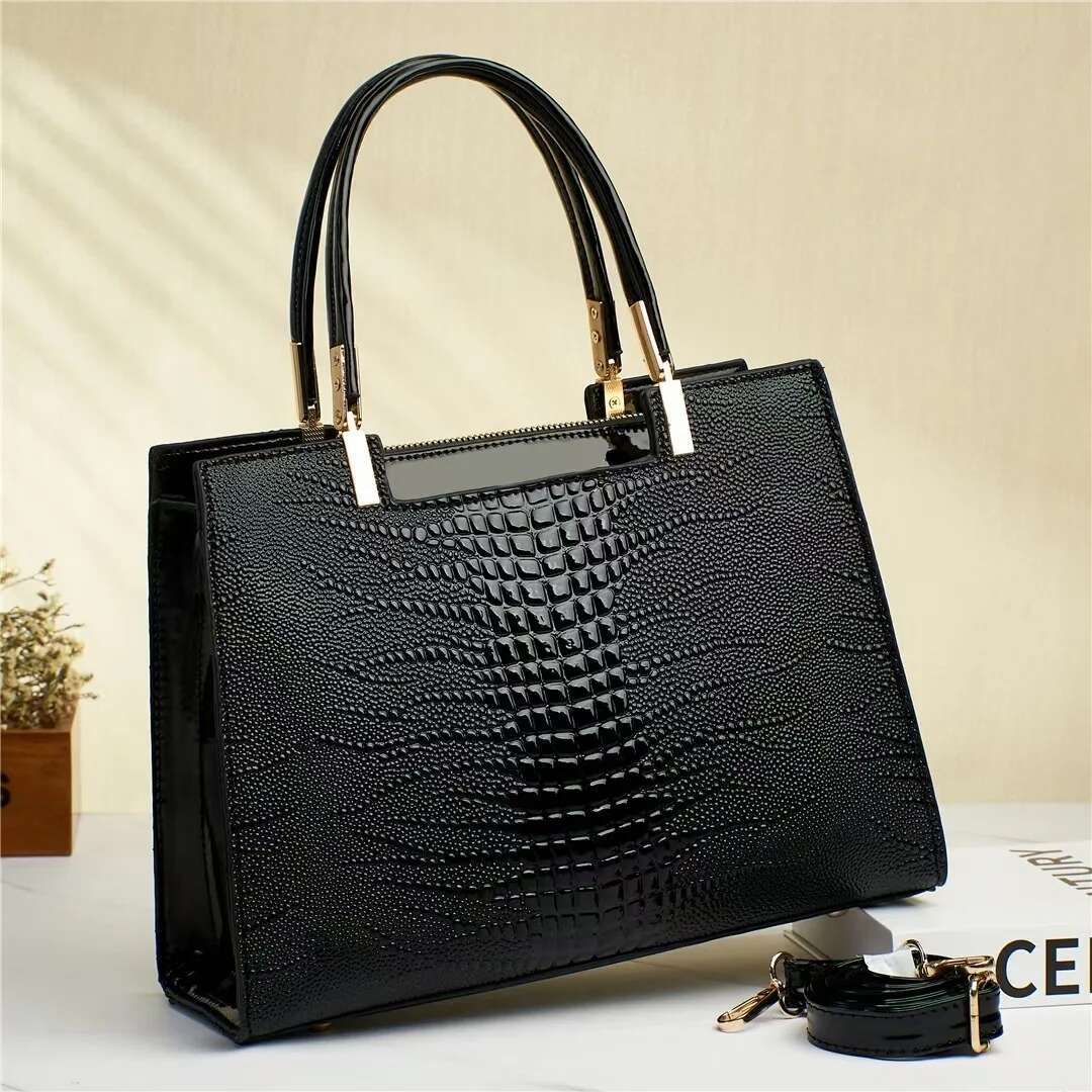 Simple Trend Handbag New Fashion Bright Leather Women's Large Capacity Shoulder Bag
