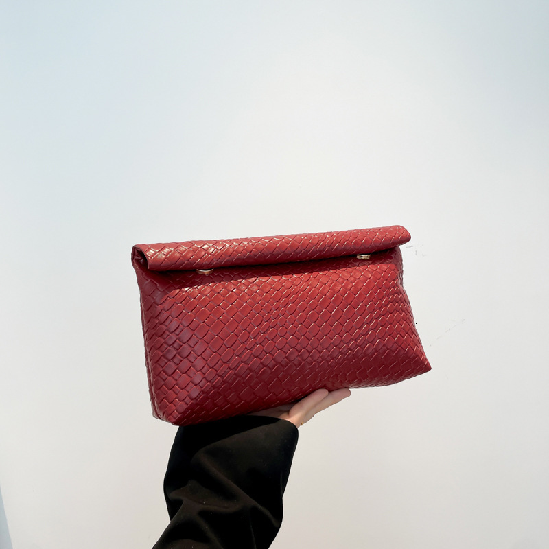 Casual Versatile Crossbody In Spring Summer 2025 New Korean Luxury Bag New Free Delivery Designer Bag Version Shoulder Bag Fashionable And Trendy Comm