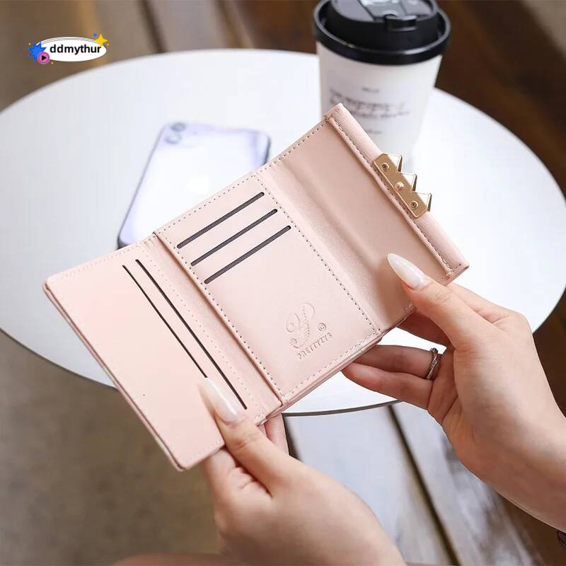 Autumn winter new women's short wallet Korean PU high texture iron frame printed small square bag simple and versatile stude ddmythur