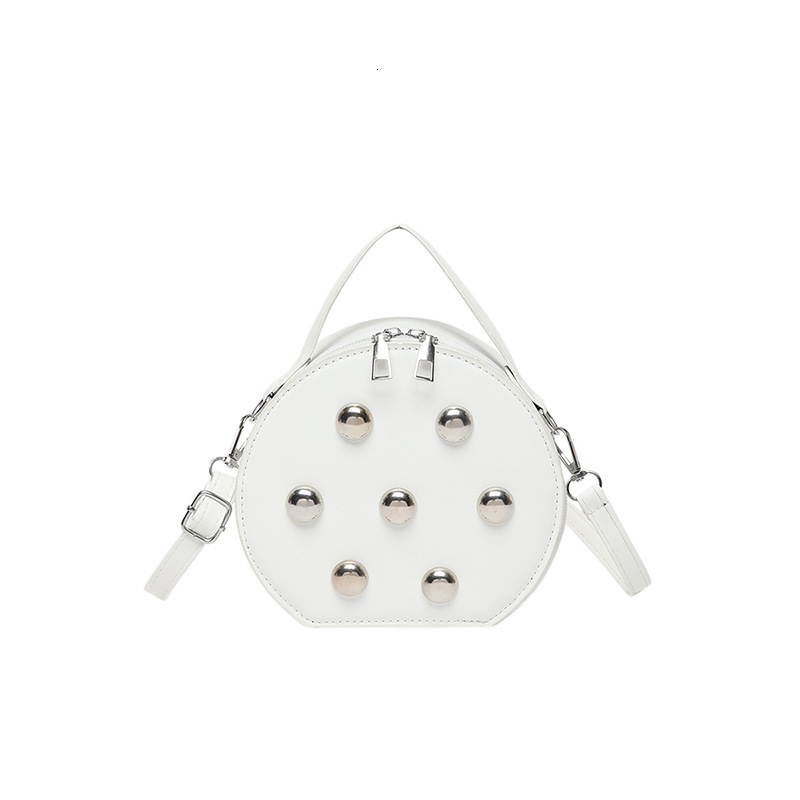 Women's Personality Rivet New Free Delivery Designer Bag 2025 New Korean Version Luxury Bag Fashionable Niche Design Versatile Exquisite Crossbod