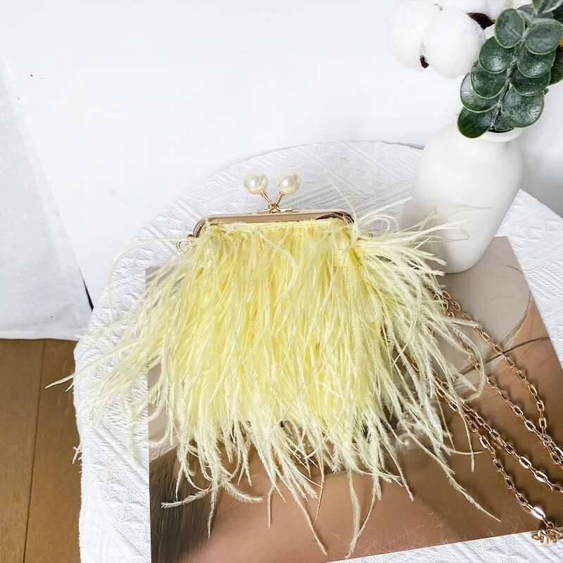 Women Mini Ostrich Feather Clutch Fur Evening Chain Purse Party Ladies Elegant Banquet Bag