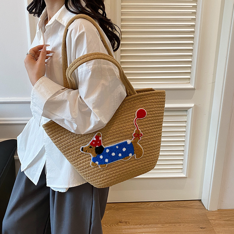 2025 New Summer Vacation Handheld Beach for Women, Large Capacity Straw Weaving Versatile Cartoon Single Shoulder Bucket Bag