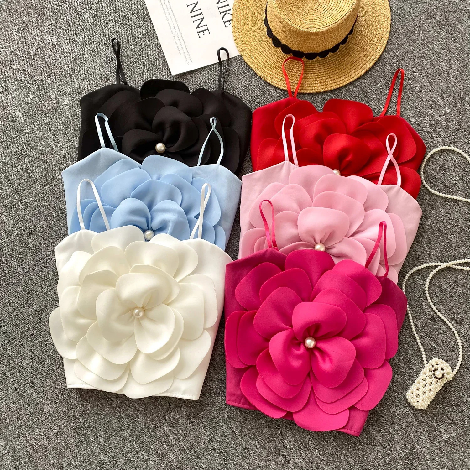 2025 American Sexy Strap Strapless 3D Flower Bead Trend n Top Elastic Wrinkle Ultra Thin Street Vest 250506