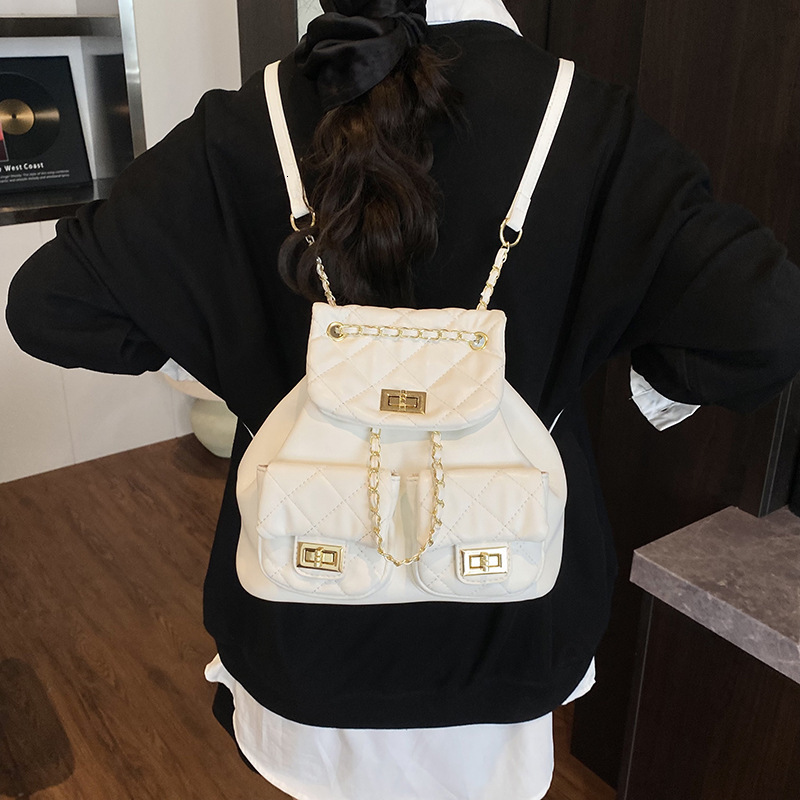 High end fragrance style diamond grid chain small for women's summer 2025 new simple and stylish versatile travel backpack